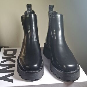 DKNY Senni Chelsea Boot NWOT